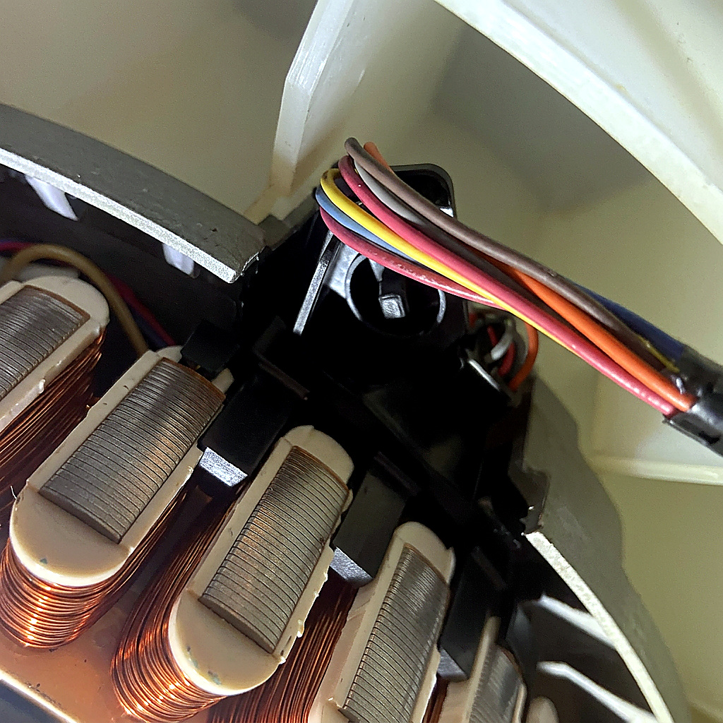 Motor coils